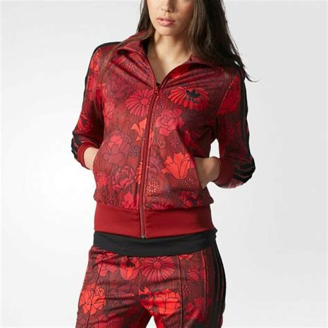 adidas jacke rot mit blumen|Frauen .